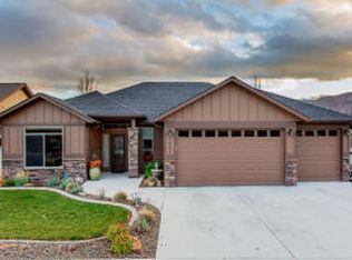 1481 Copper Loop, East Wenatchee, WA 98802