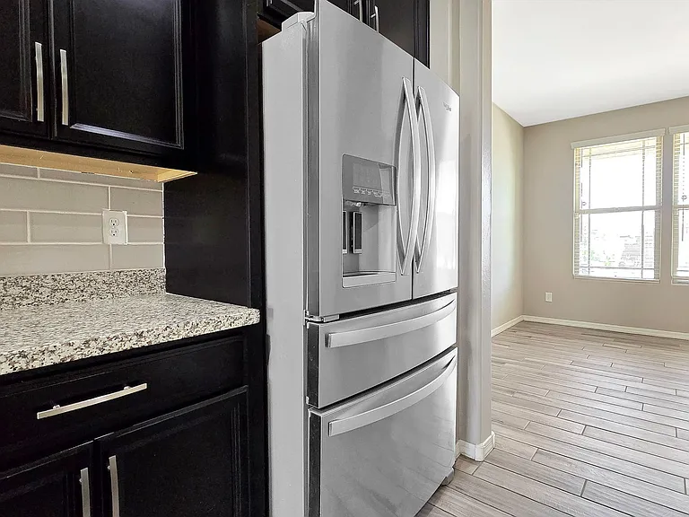 17156 W Lincoln St — Photo 10