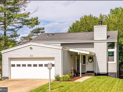 205 Magnolia Ct, Sterling, VA, 20164