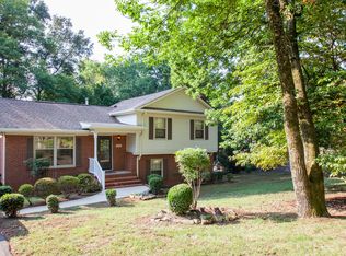 8916 Nottoway Dr, Charlotte, NC 28213