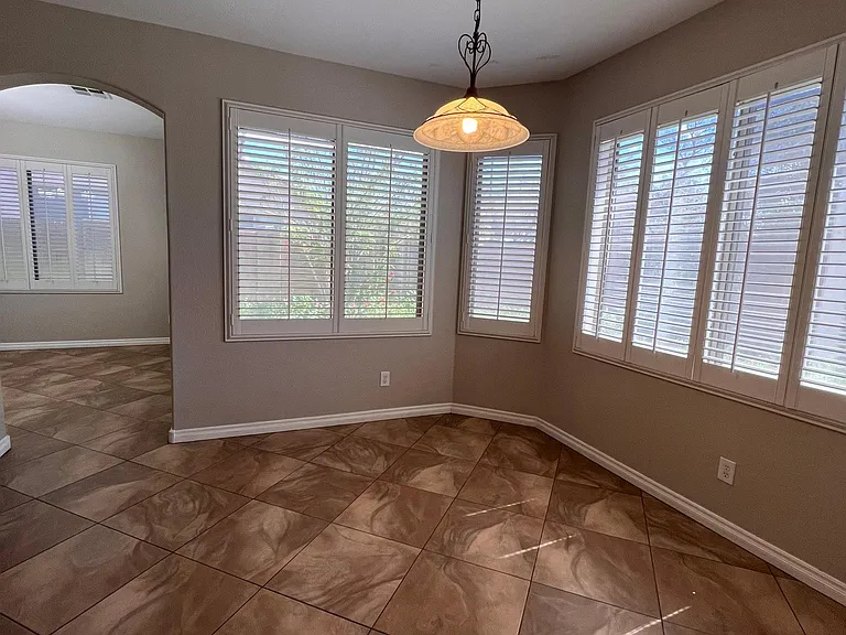 4601 W Donner Dr — Photo 8
