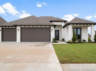702 E 129th Pl S, Jenks, OK 74037