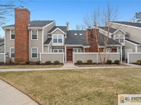 151 Country Club Dr Unit 3, Union, NJ 07083