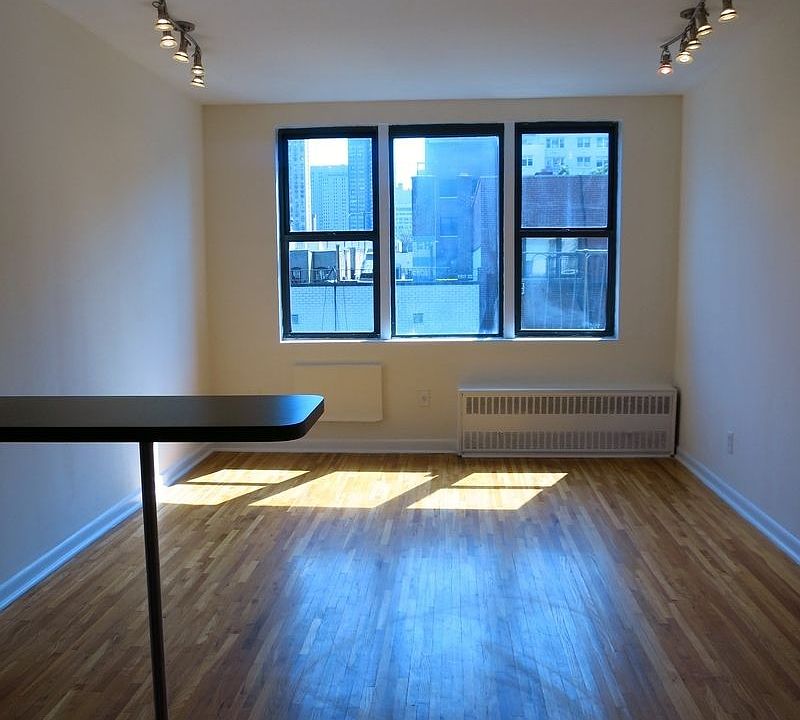 1st image of 409 E 78th St APT 4D