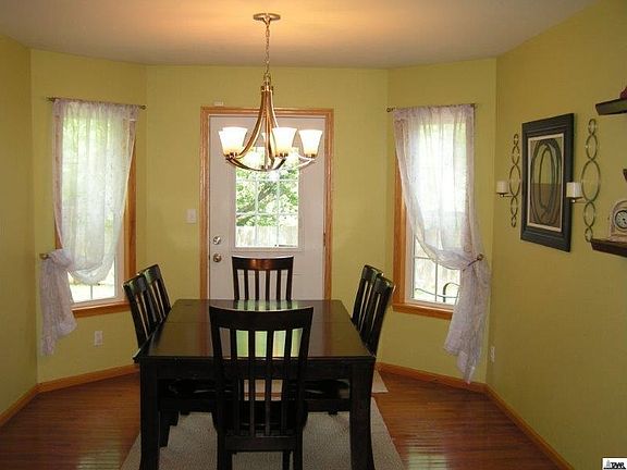 4th image of 4216 SE Oakwood St