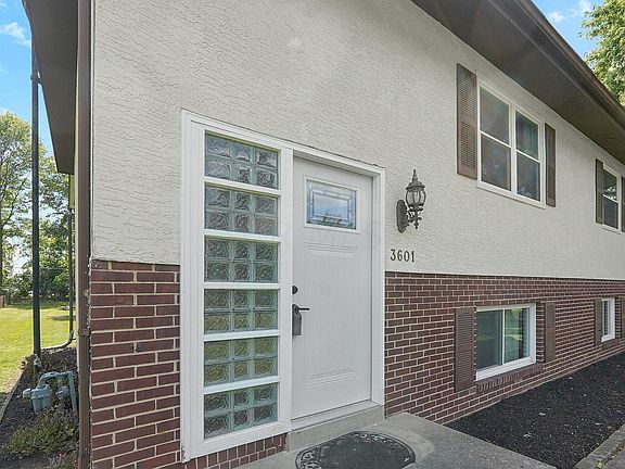 3rd image of 3601 Florian Dr