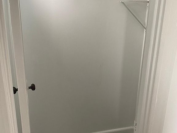 4th image of 2815 W Barry Ave Floor 2