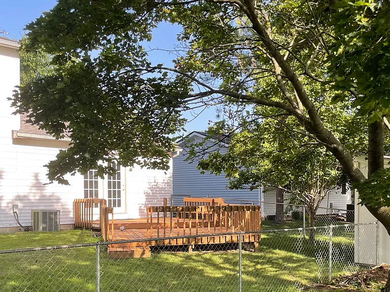 645 Governors St — Photo 2