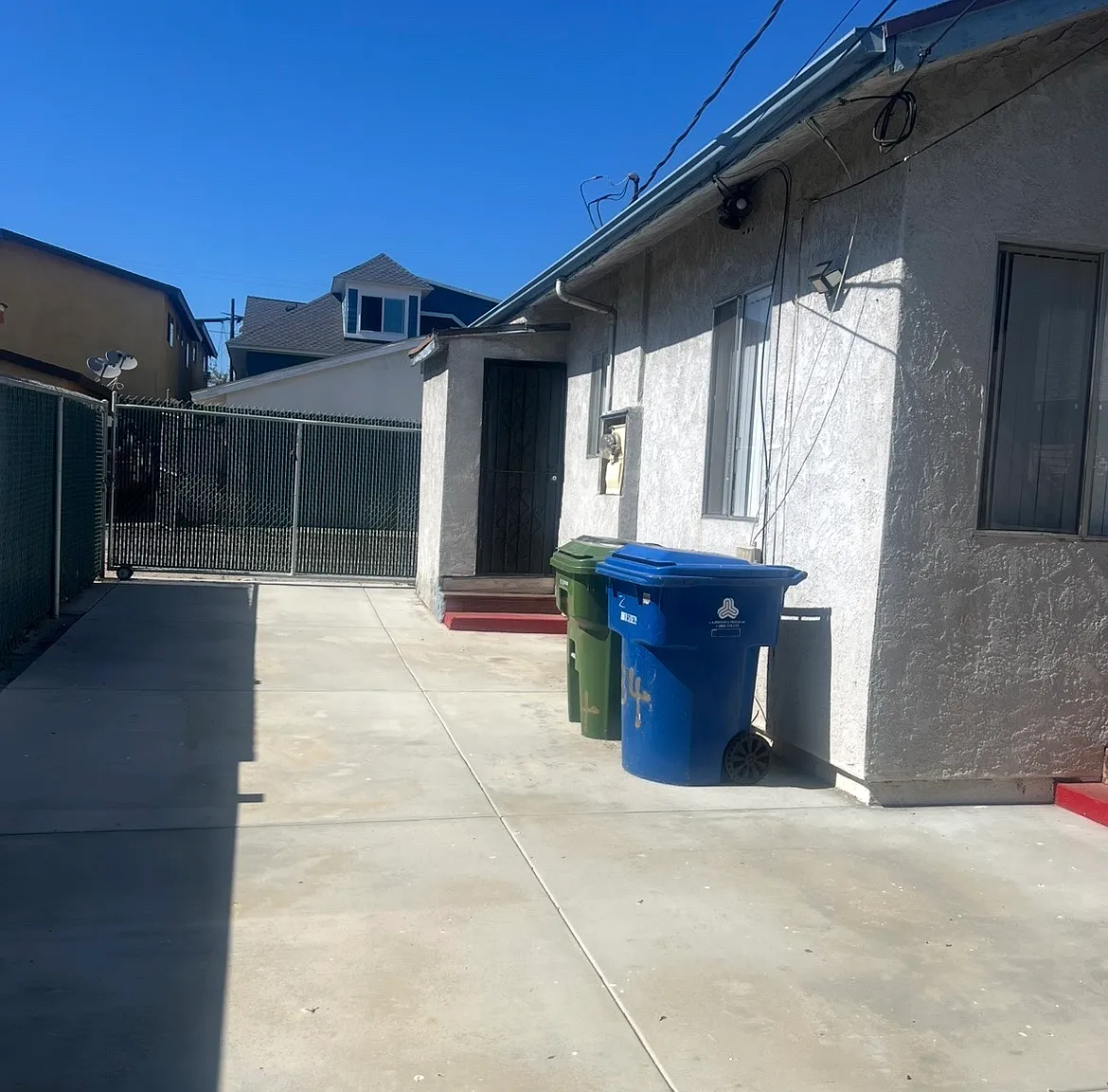 1 bed, 670 sqft, $2,100 — Photo 2