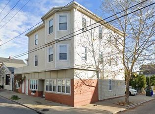 105 Ives St, Providence, RI 02906