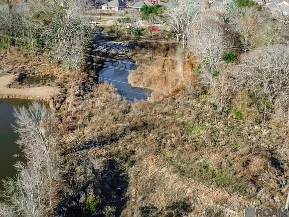 4th image of 16430 Tiger Bend Rd