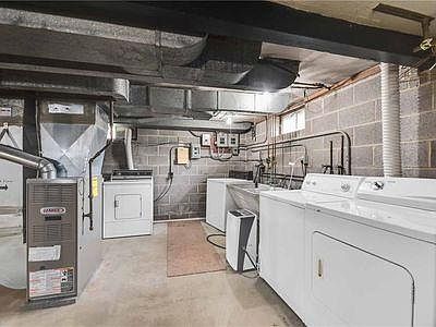 5th image of 20114 Hilliard Blvd Floor 2