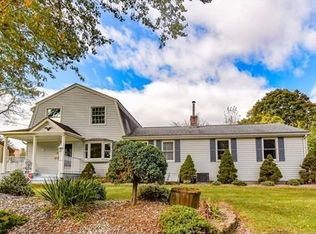 75 Colonial Ave, Agawam, MA 01001