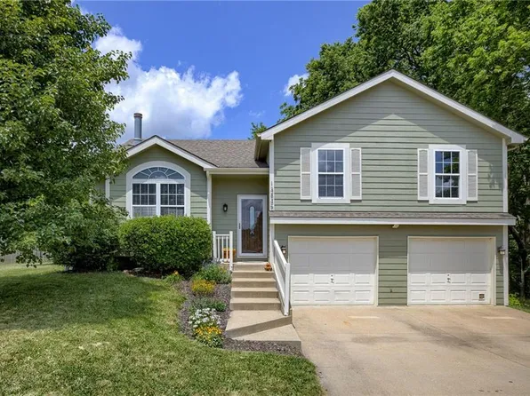 13845 Hunter Ct, Platte City, MO 64079