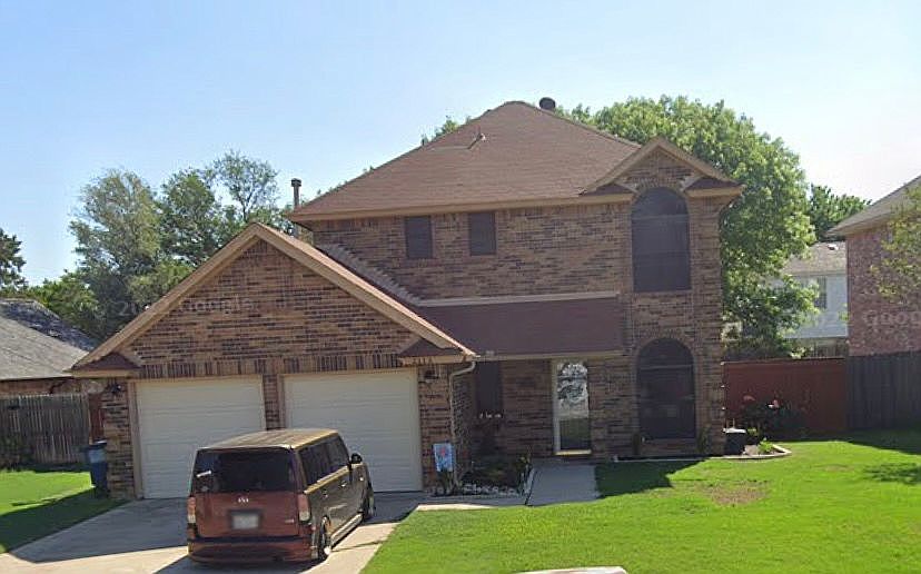 1st image of 2113 Stoneridge Dr