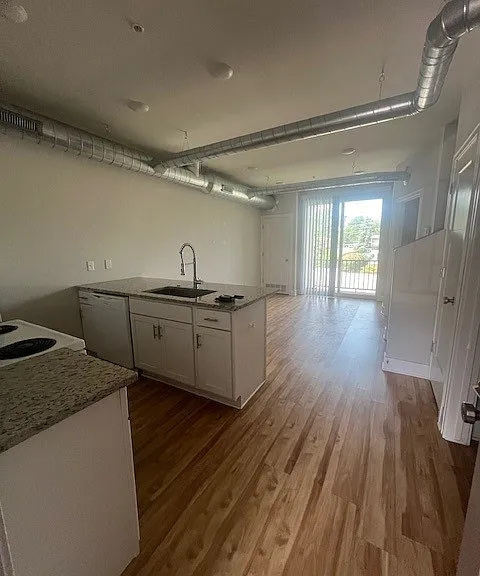 R.O.C. Apartments — Photo 110
