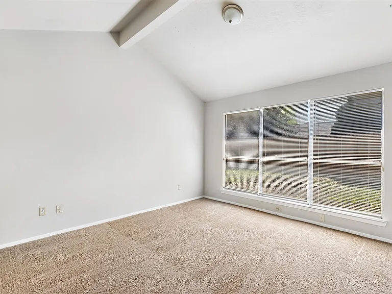 7310 Maple Walk Dr — Photo 14