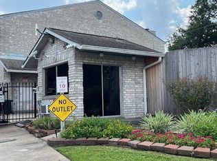 17585 Red Oak Dr #7585, Houston, TX 77090