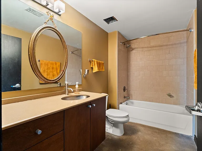 170 Boulevard SE #F101 — Photo 16