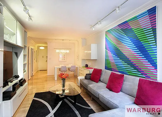 Sold by Warburg | media 18