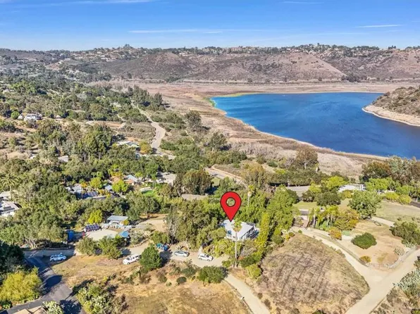 19429 6th Pl, Escondido, CA 92029