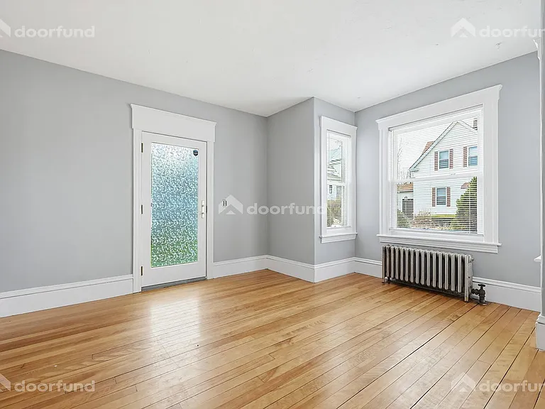121 Delmont Ave — Photo 16