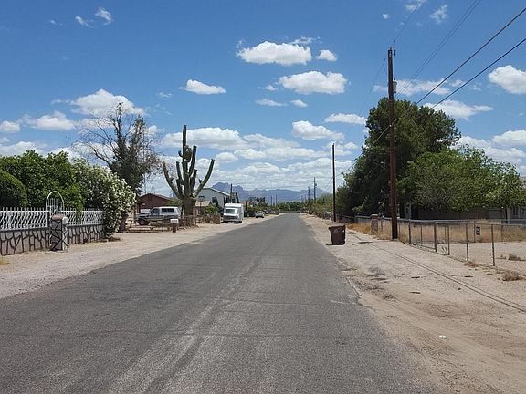 4th image of 9802 E Boulder Dr Lot '-'