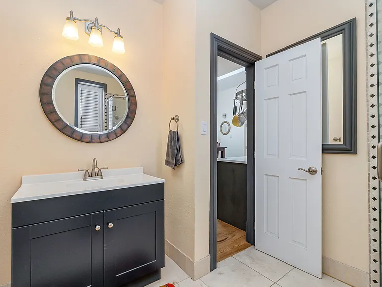 2523 California St — Photo 26