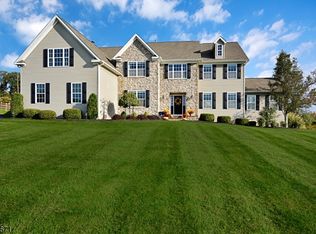 6 Demott Rd, Flemington, NJ 08822