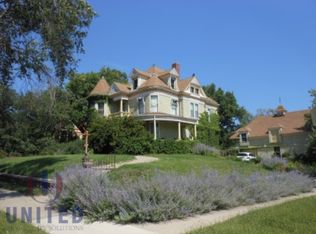 1902 Jackson St, Sioux City, IA 51104