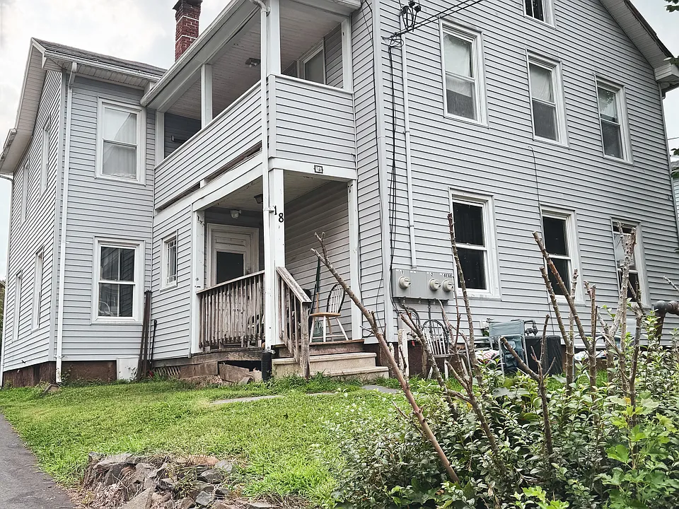 18 S 1st St