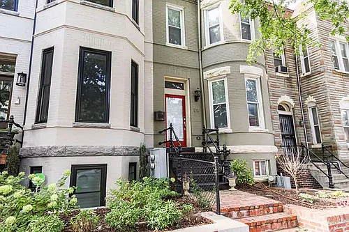 49 Quincy Pl NE Photo 1