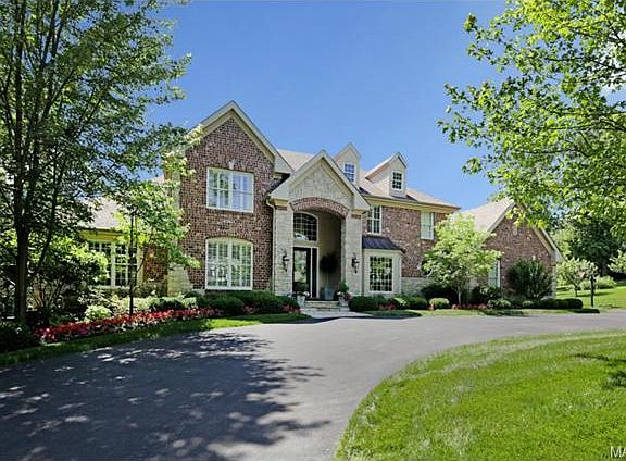 2nd image of 14 Geyer Wood Ln