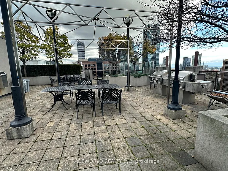 85 Bloor St E #1114 — Photo 24