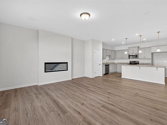 4th image of 1002 Stiles Cir #2