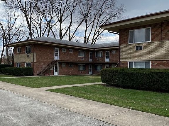 2nd image of 9216 S Spaulding Ave #1B