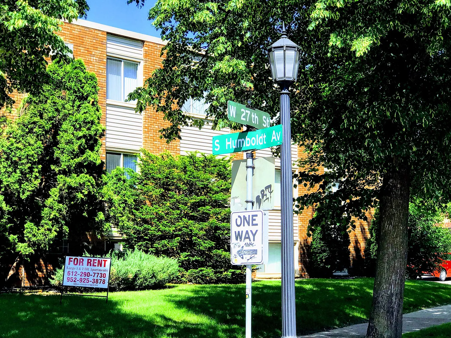 2649 Humboldt Ave S. — Photo 3