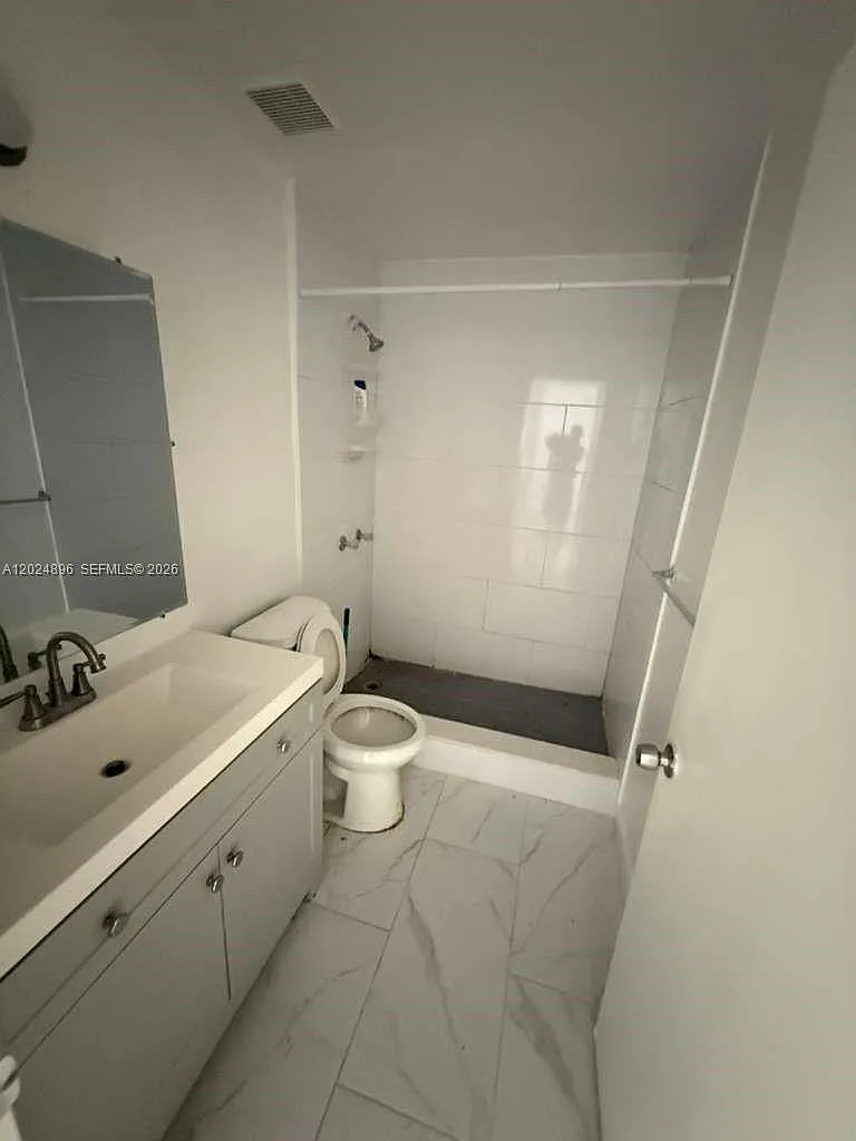 Pembroke Pines No 3 — Photo 3