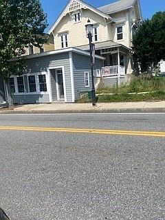 1st image of 107 Church St #1