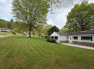 119 Northgate Dr, New Martinsville, WV 26155
