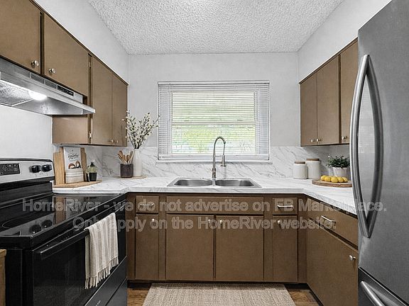 4th image of 2035 Monteau Dr