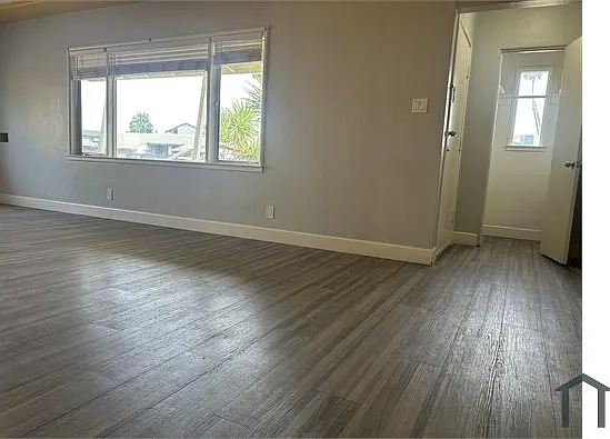 3233 E Dakota Ave — Photo 14