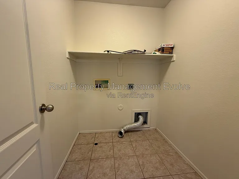9503 N 82nd Ln — Photo 29