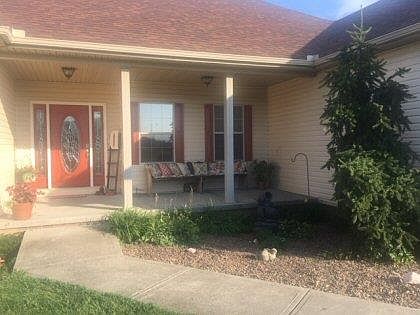 3rd image of 186 Pin Oak Dr
