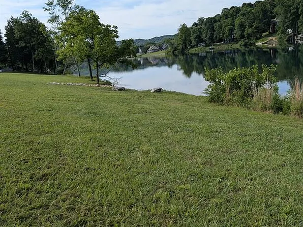 184 Harbour Dr, Clinton, TN 37716