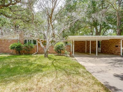 6232 Ravenswood Dr, Fort Worth, TX, 76112