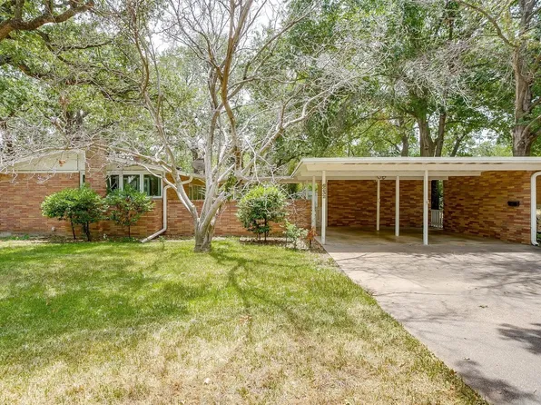 6232 Ravenswood Dr, Fort Worth, TX 76112