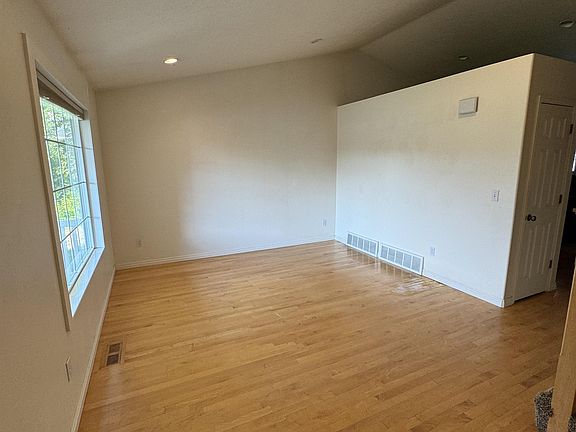 2nd image of 4507 W Redwood Dr