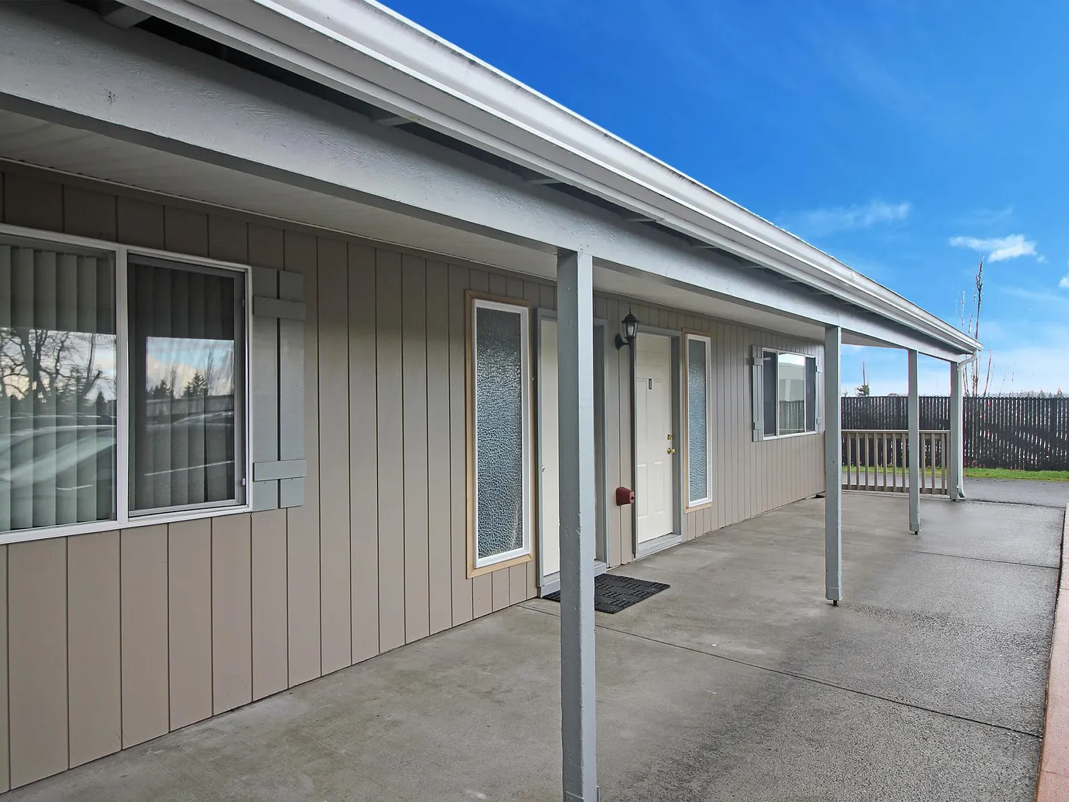 2 bed, 700 sqft, $1,500 — Photo 2