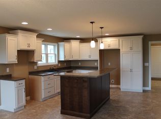 509 Rivermist Dr, Colona, IL 61241